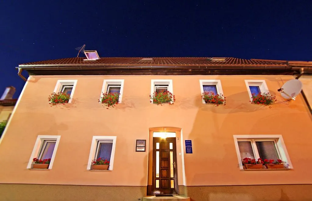 Apartment House Lalita Fužine 2*,  Croazia