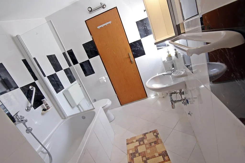 Apartment House Lalita Fužine Croazia